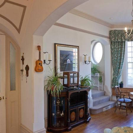 Sherfield House Acomodação com café da manhã Newport Beach Exterior foto